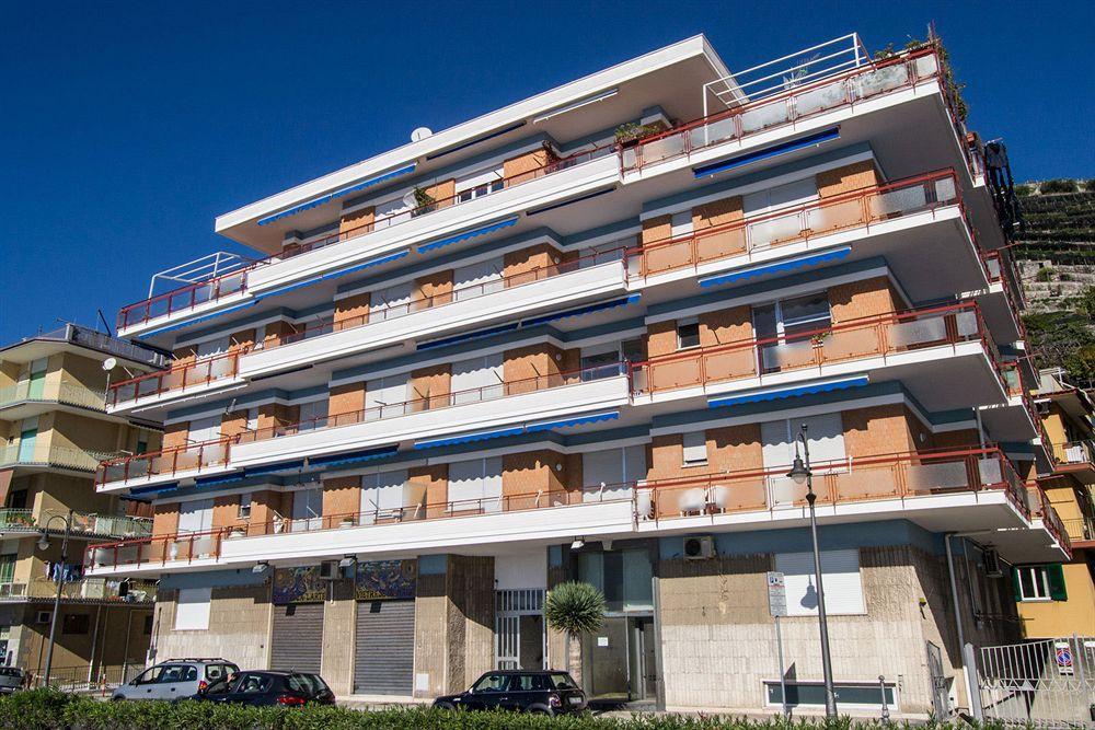 Casa Vacanze مايوري المظهر الخارجي الصورة