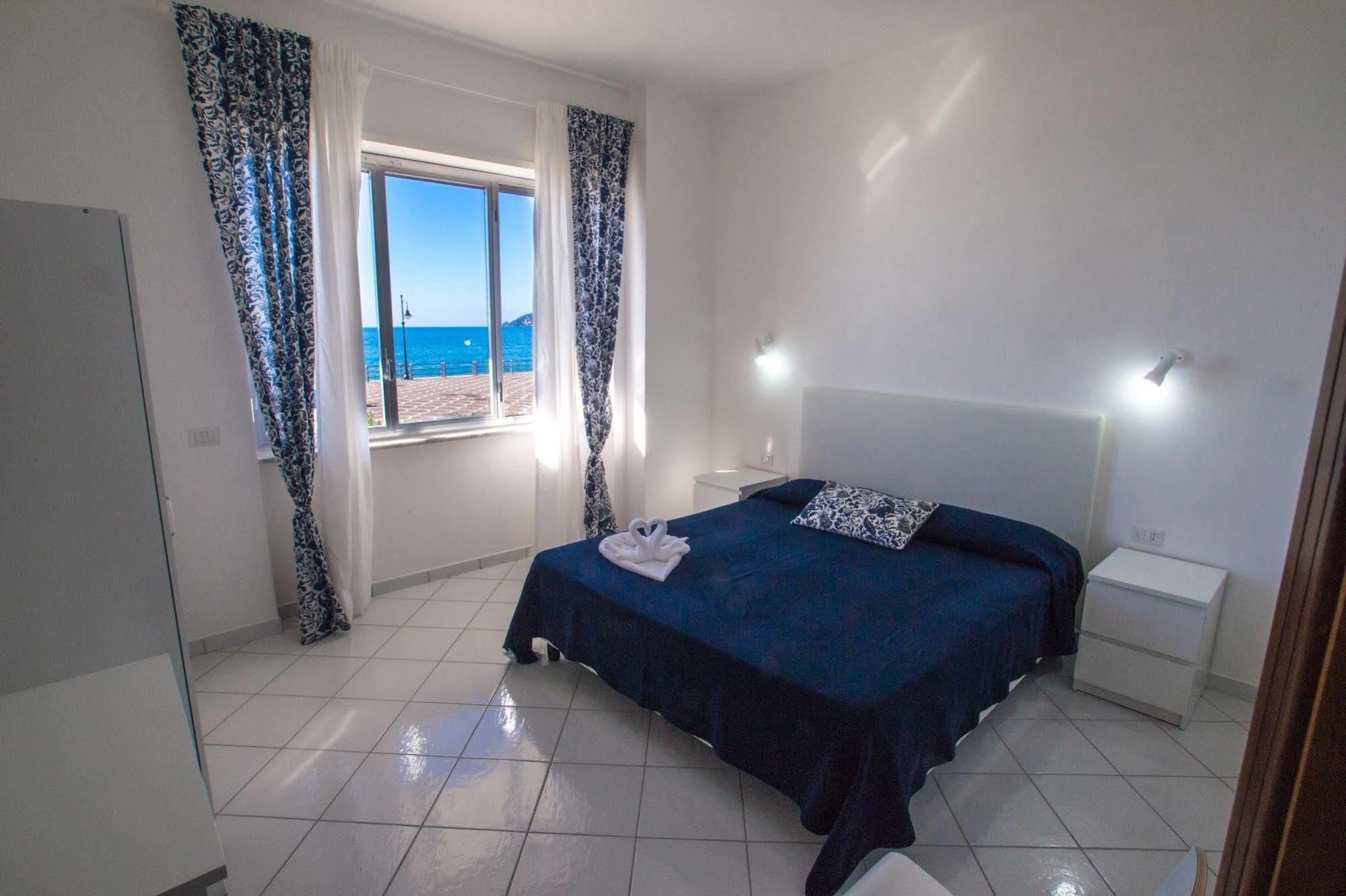 Casa Vacanze مايوري المظهر الخارجي الصورة
